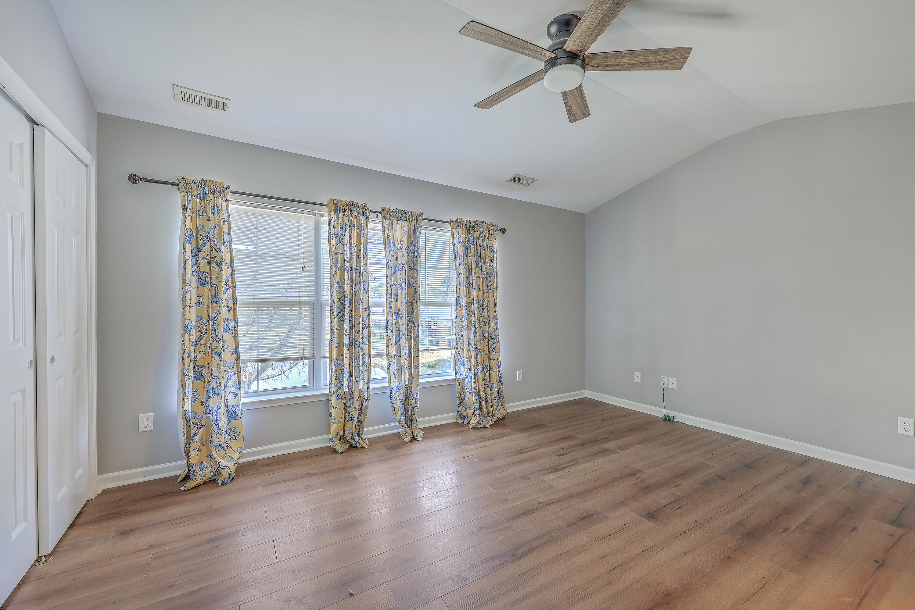 118 Lamplighter Lane
