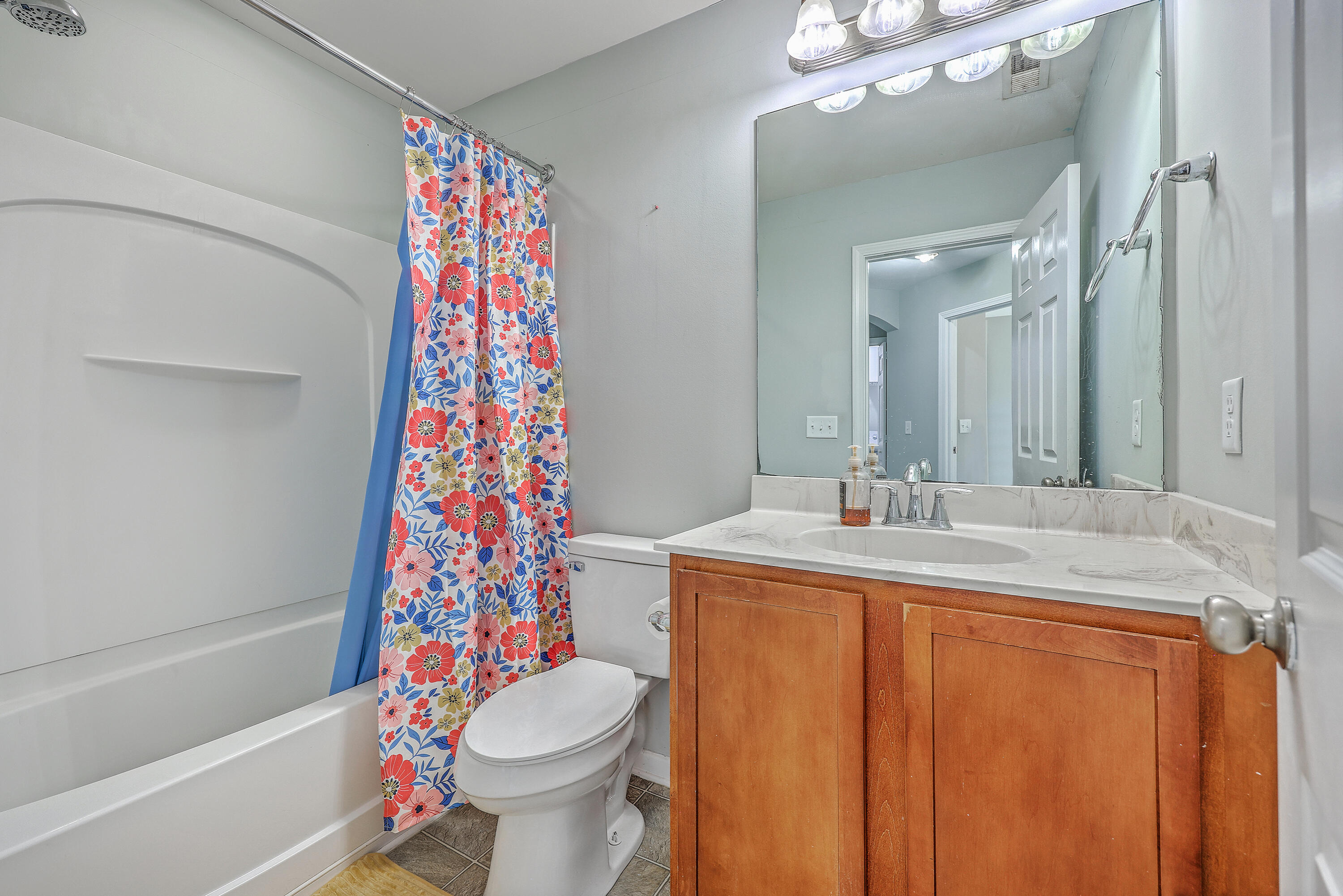118 Lamplighter Lane