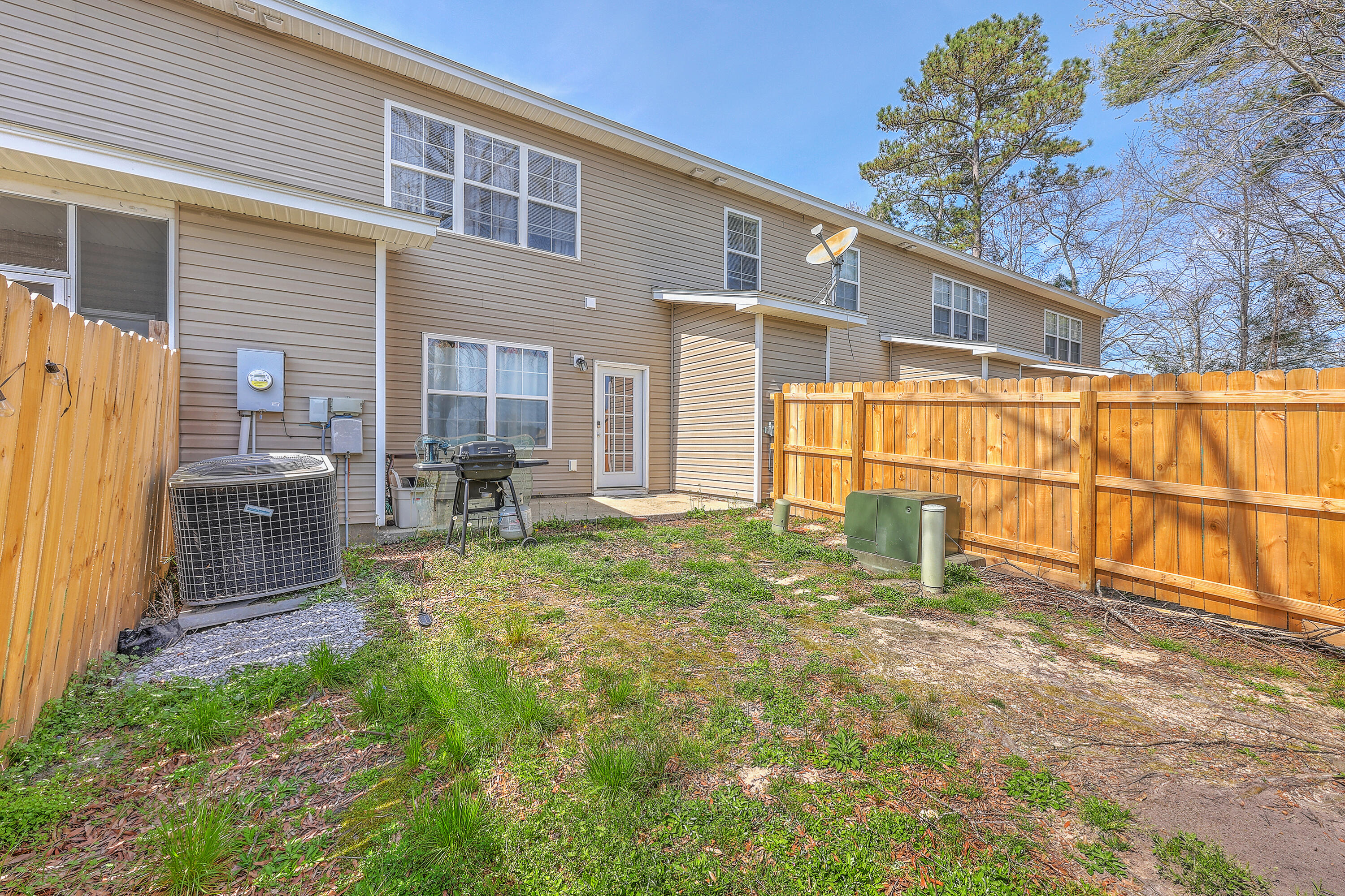 118 Lamplighter Lane