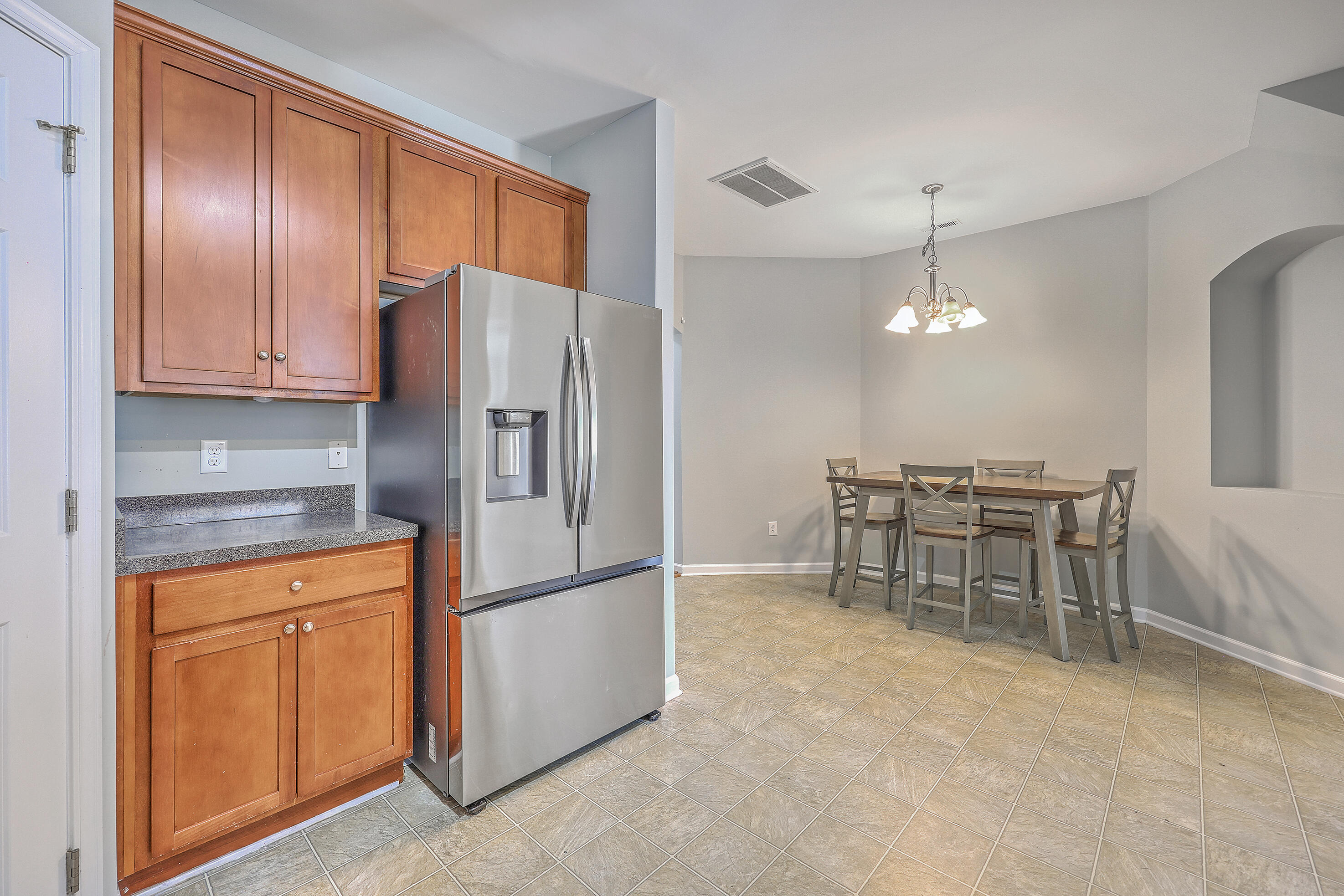 118 Lamplighter Lane