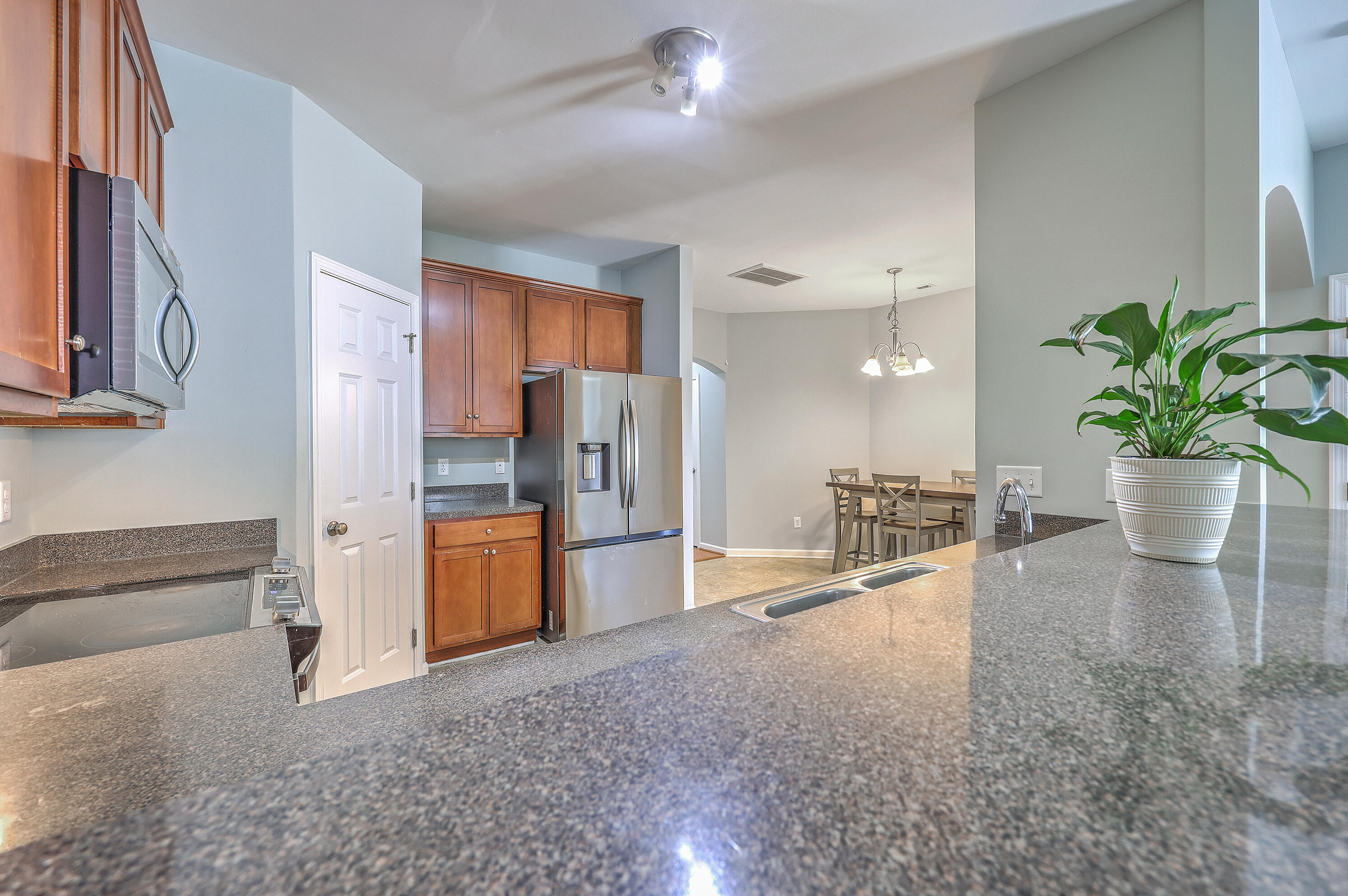 118 Lamplighter Lane
