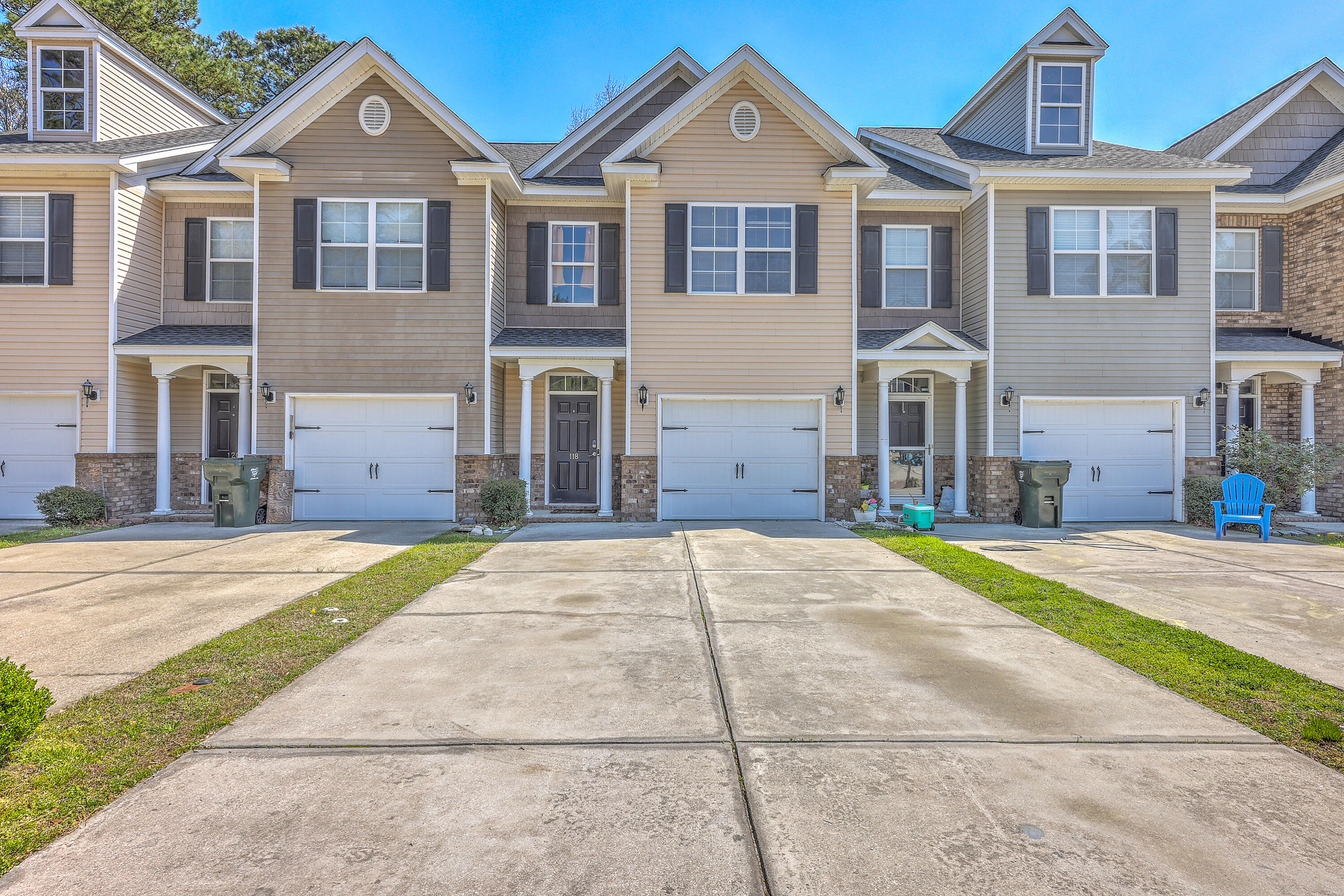 118 Lamplighter Lane