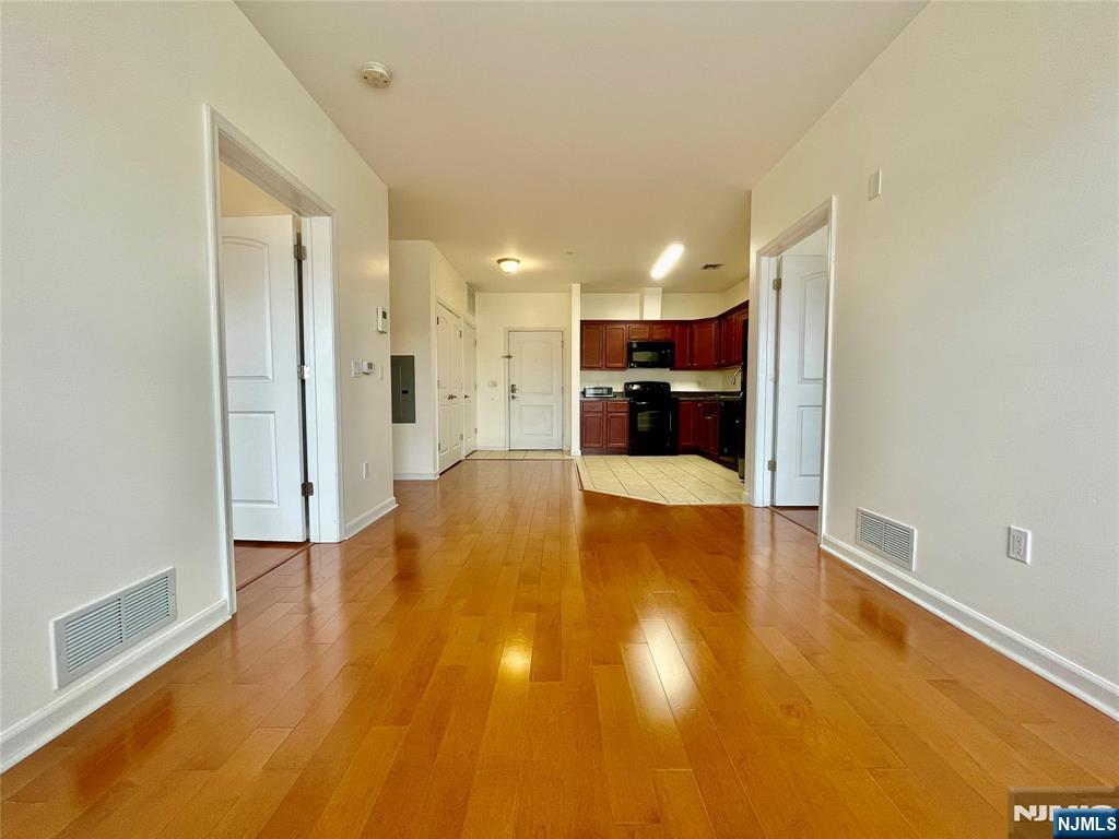 5808 Washington Street 304