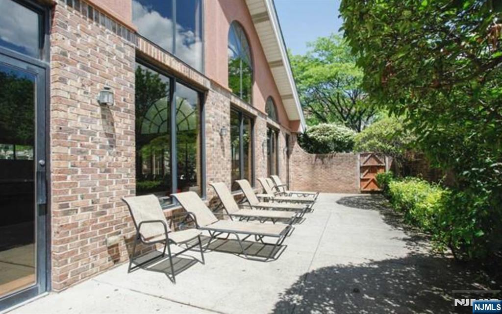 176 Lynette Drive