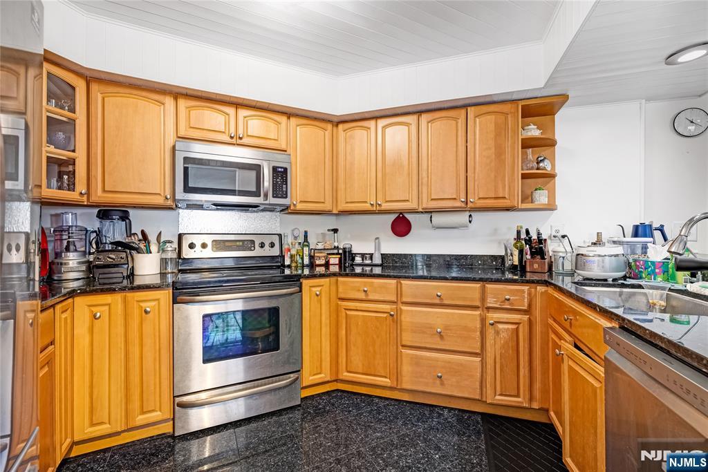 176 Lynette Drive