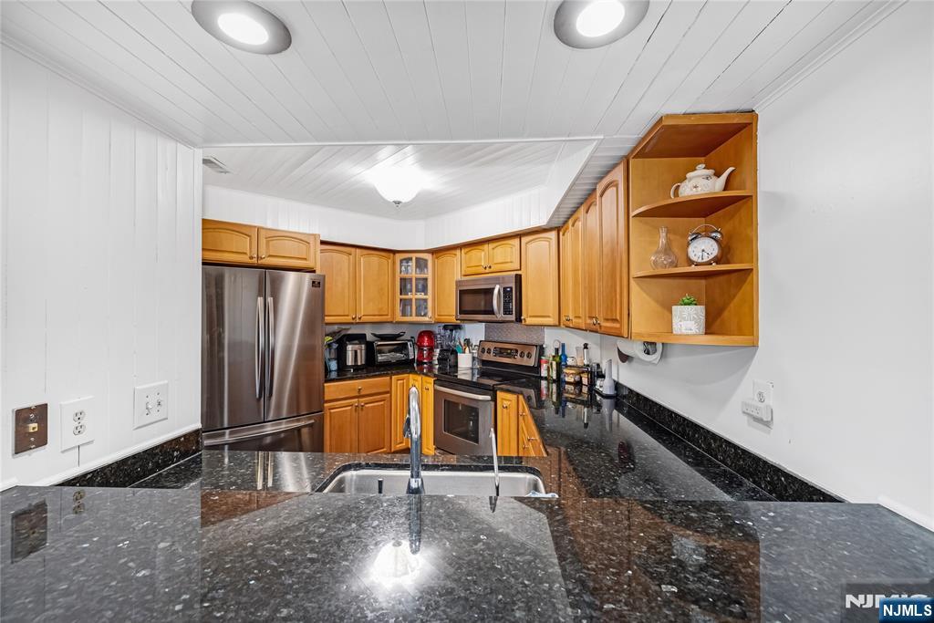 176 Lynette Drive