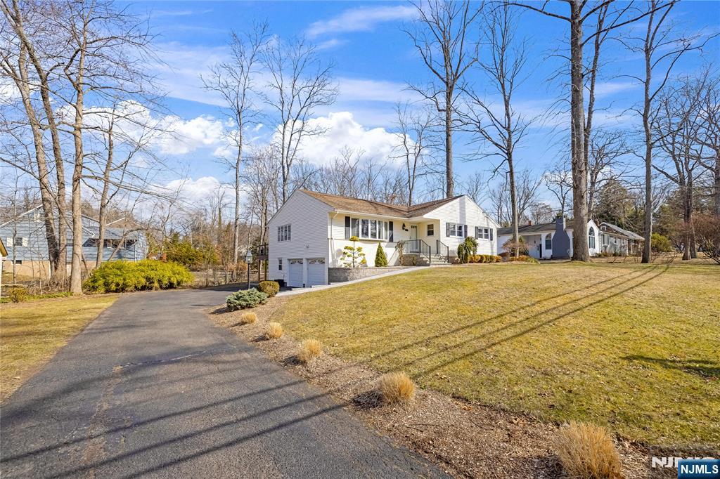 16 Haring Drive