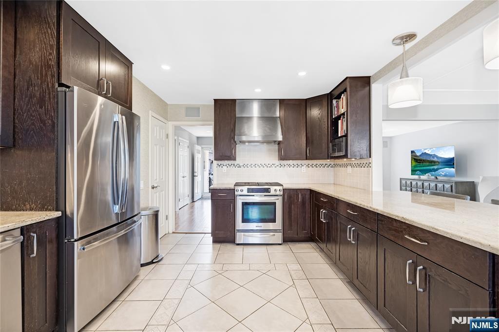 16 Haring Drive