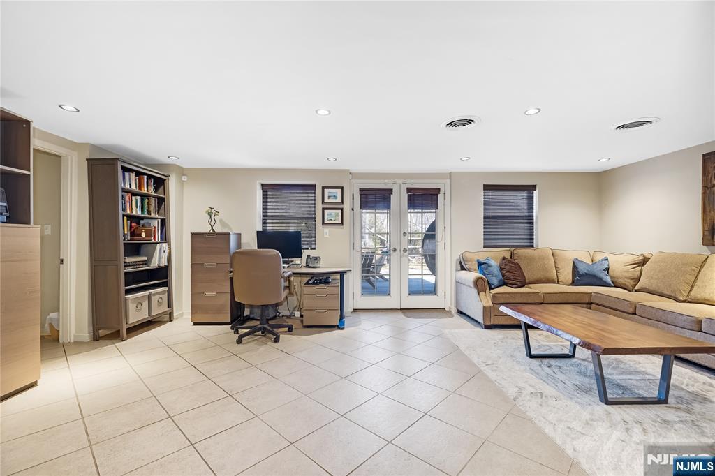 16 Haring Drive