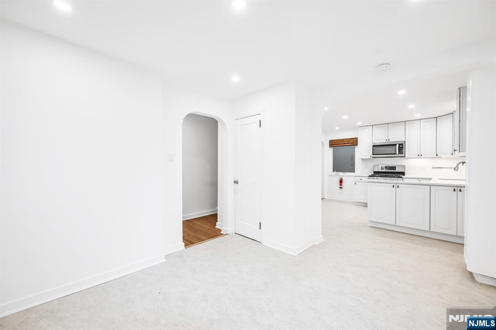 44 Knox Avenue