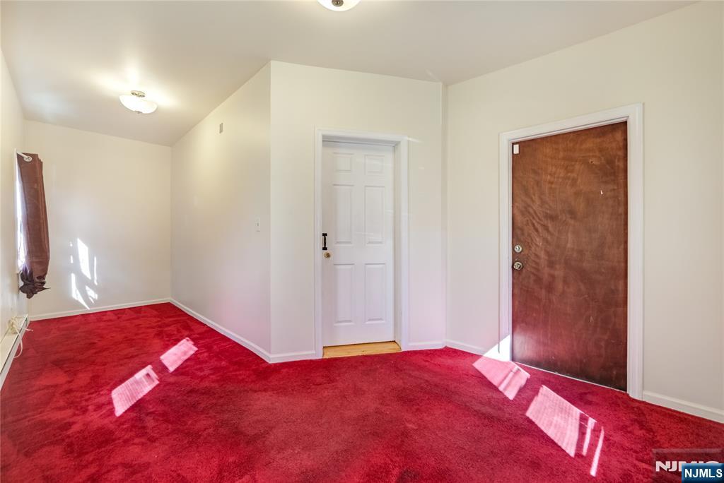 61 Maple Avenue 1