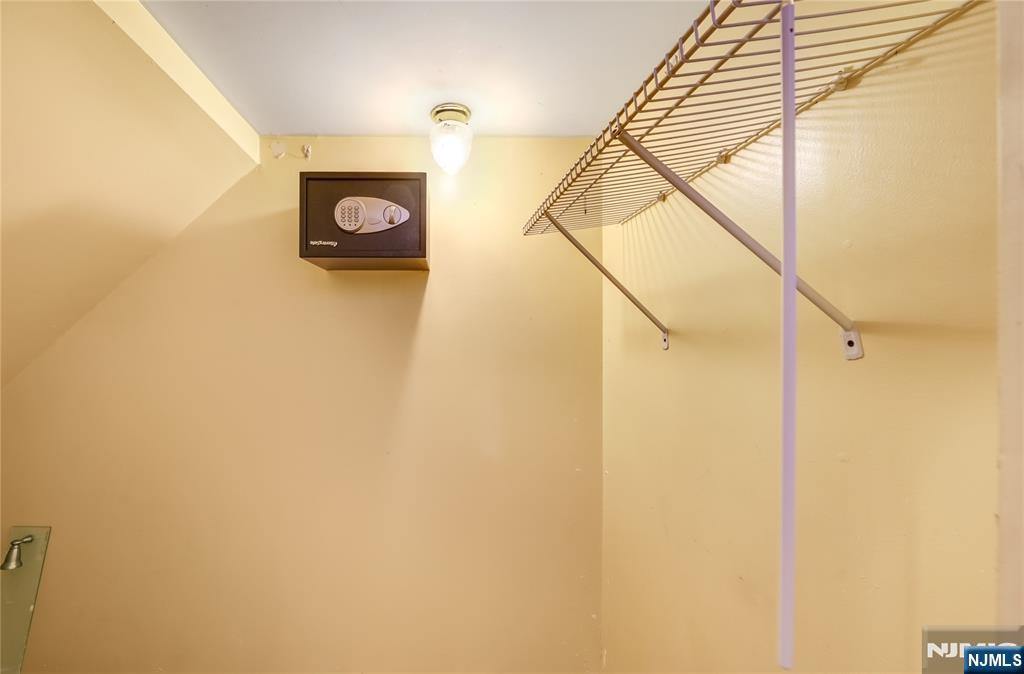 61 Maple Avenue 1