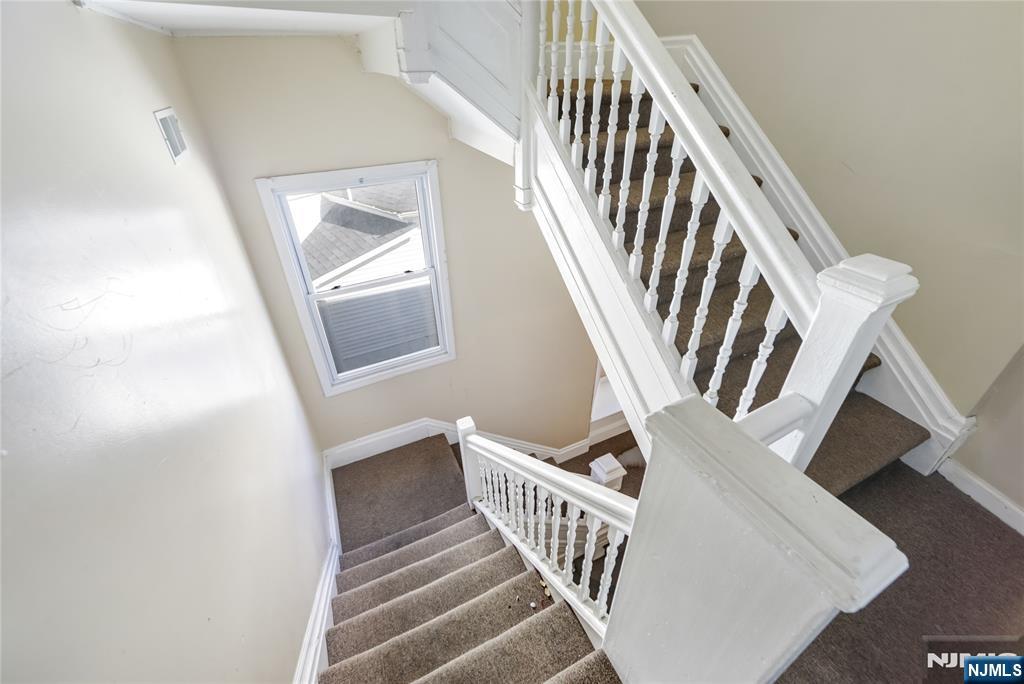 61 Maple Avenue 1
