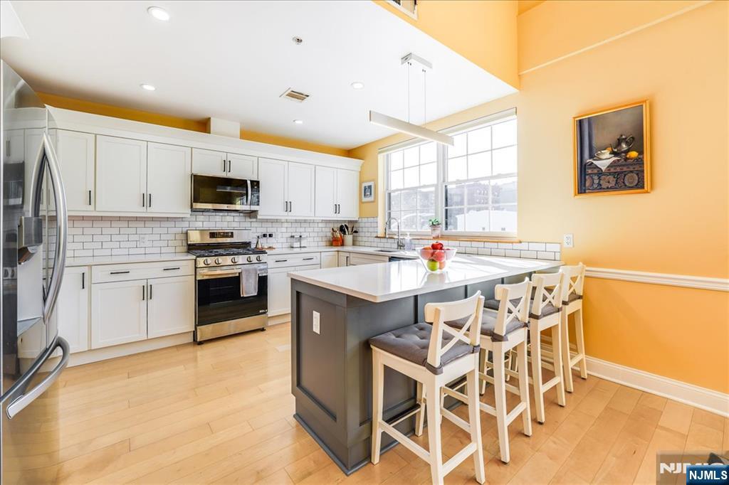 769 Montgomery Street 215