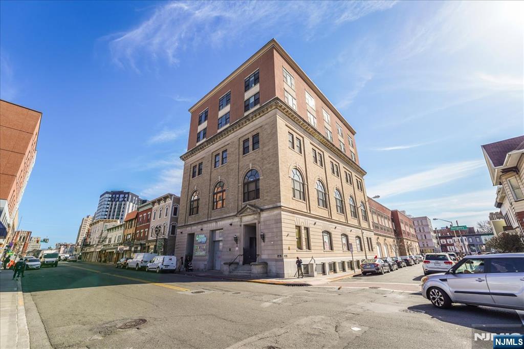 769 Montgomery Street 215