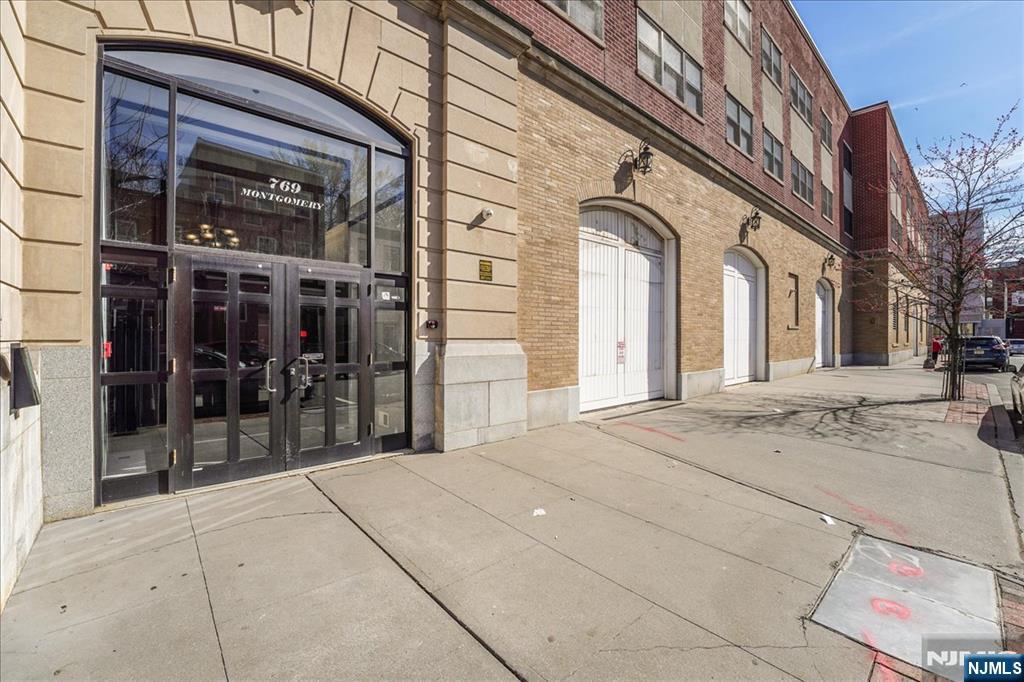 769 Montgomery Street 215