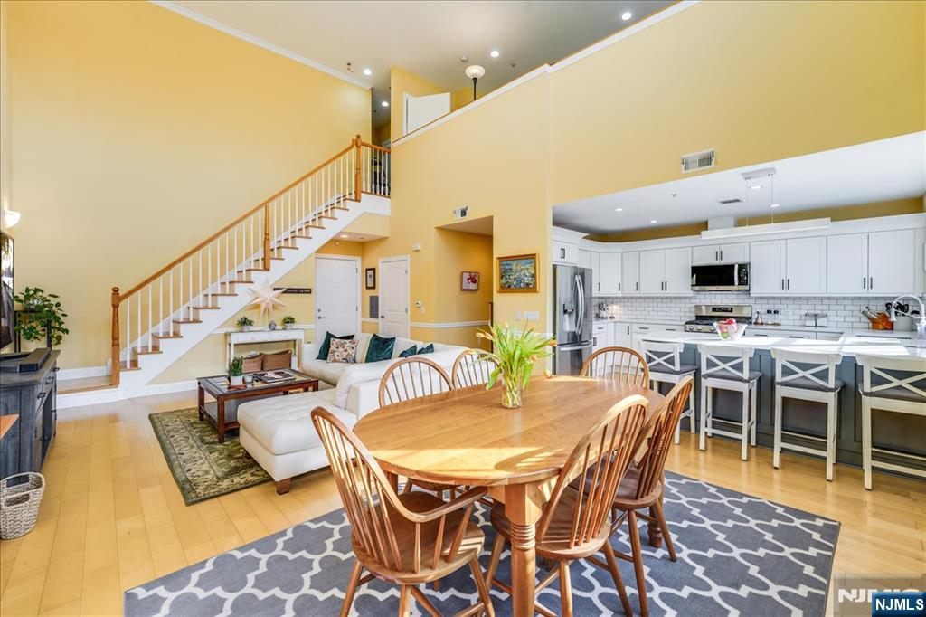 769 Montgomery Street 215