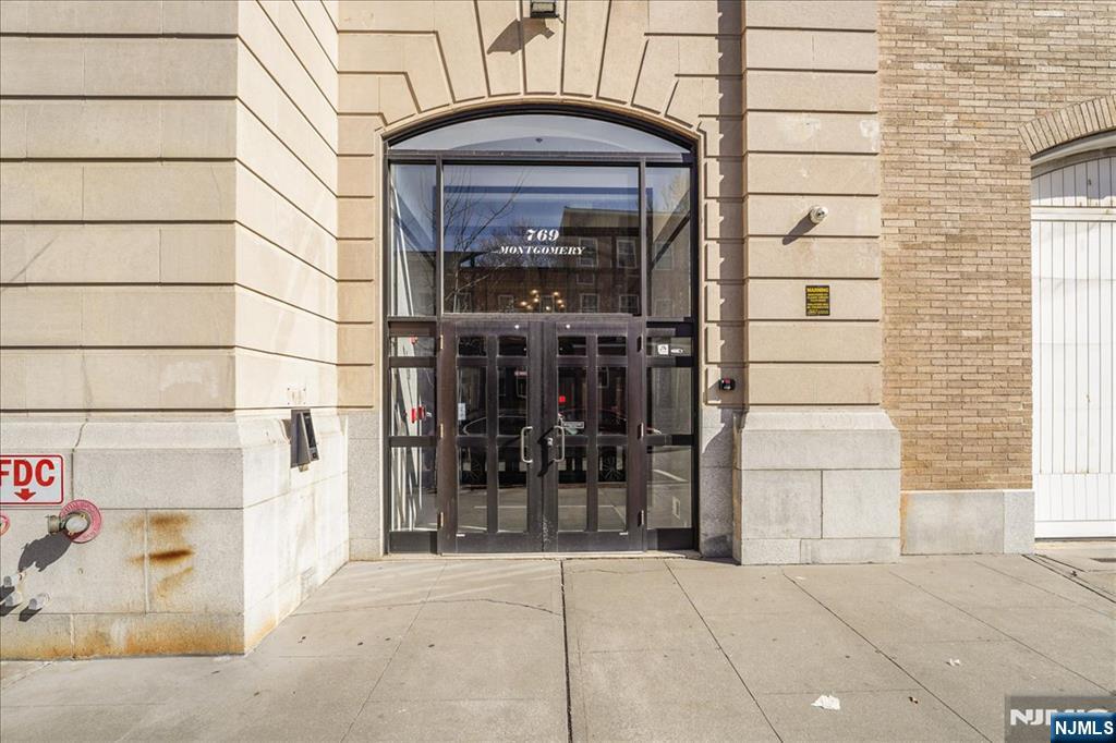 769 Montgomery Street 215
