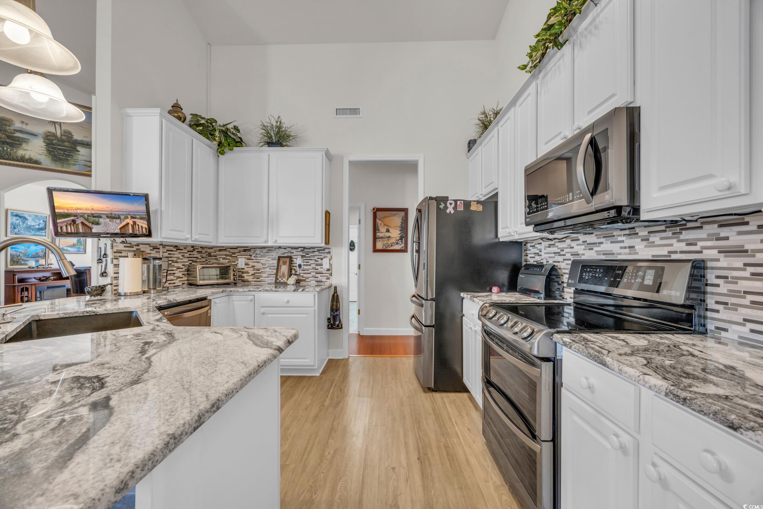 808 Clarion Ct.