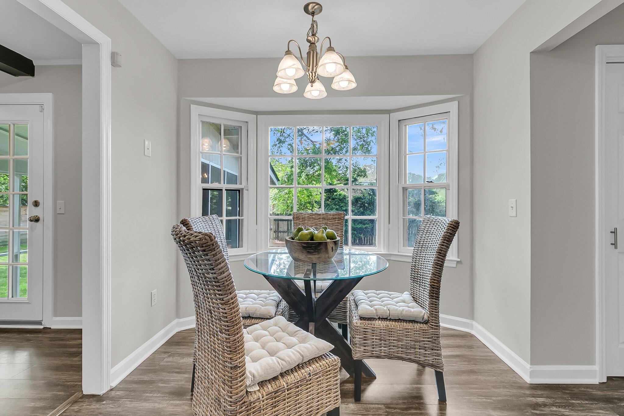811 E Estates Boulevard