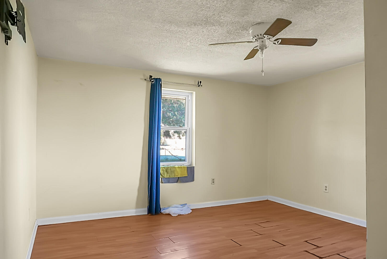 1274 Hodson Drive