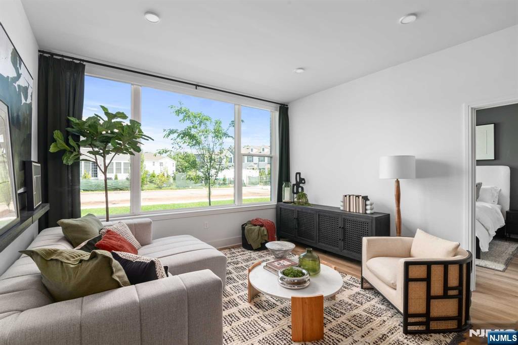 18 Park Avenue 1235