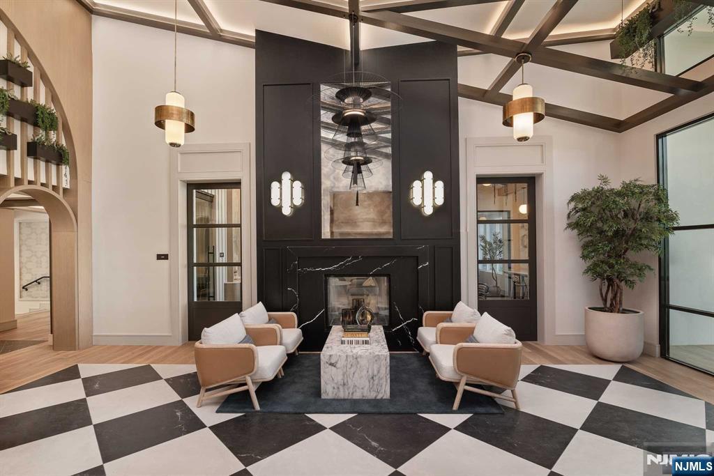 18 Park Avenue 1235