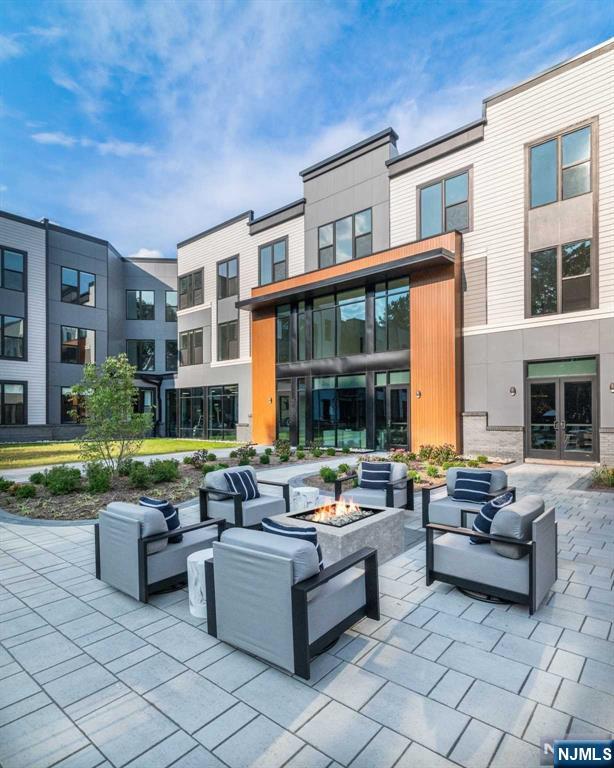 18 Park Avenue 1141