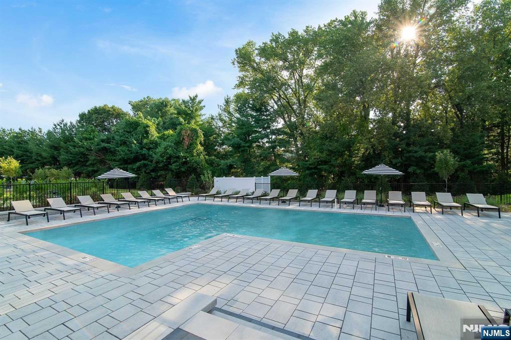 18 Park Avenue 1141