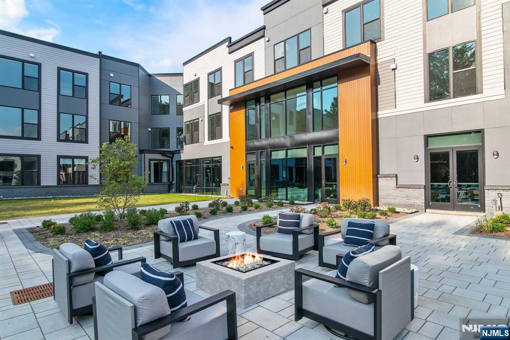 18 Park Avenue 1141