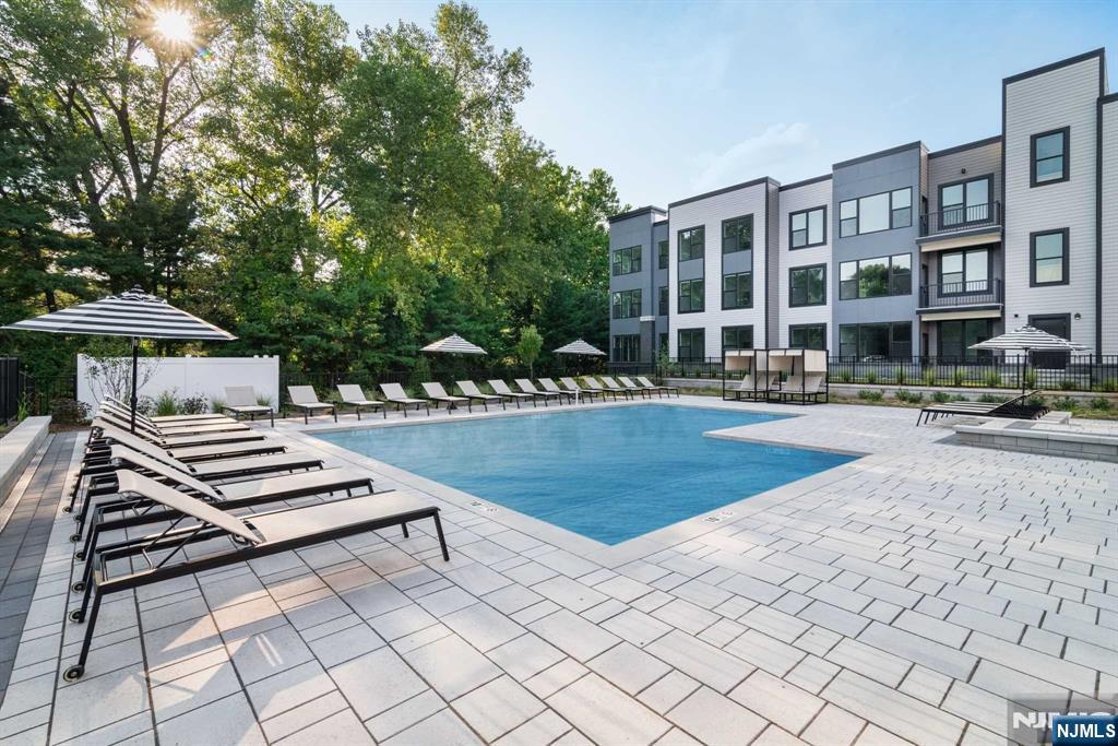 18 Park Avenue 1141