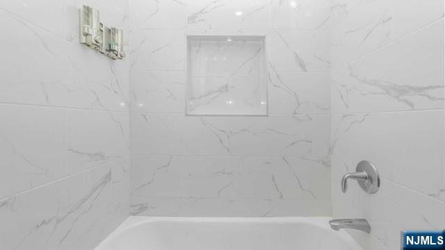21 Valley Avenue 1
