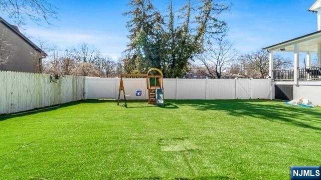 21 Valley Avenue 1