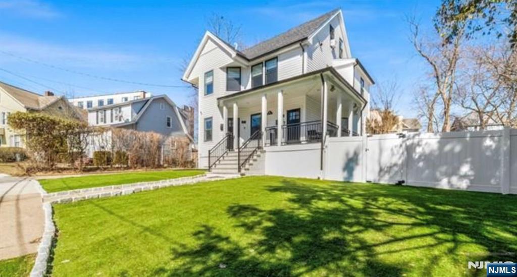 21 Valley Avenue 1