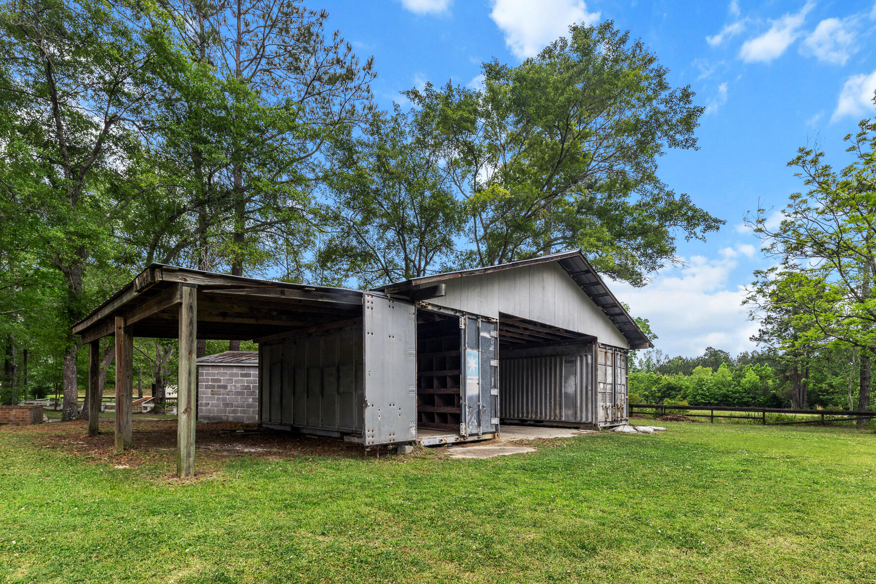 228 Dogwood Trail