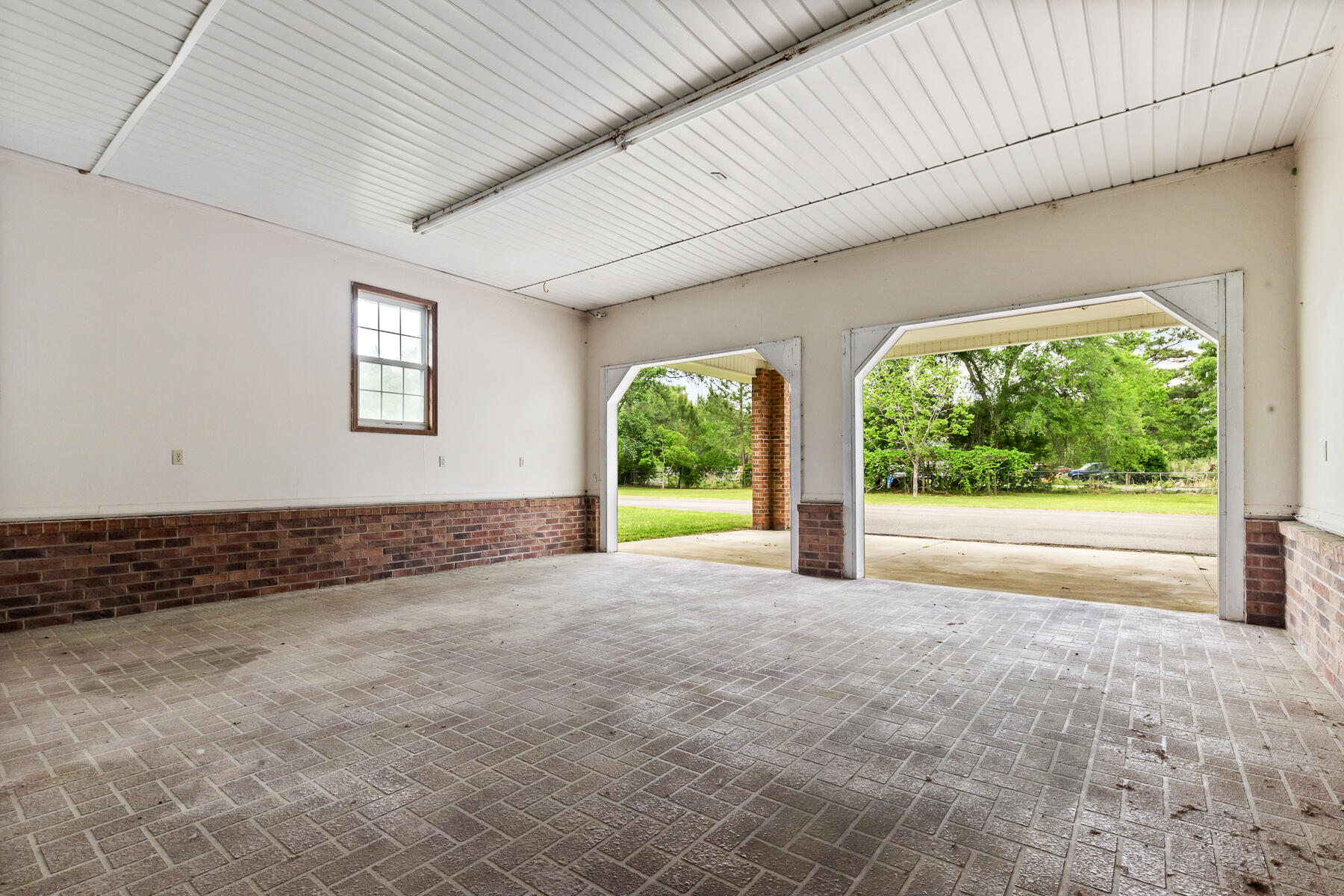 228 Dogwood Trail