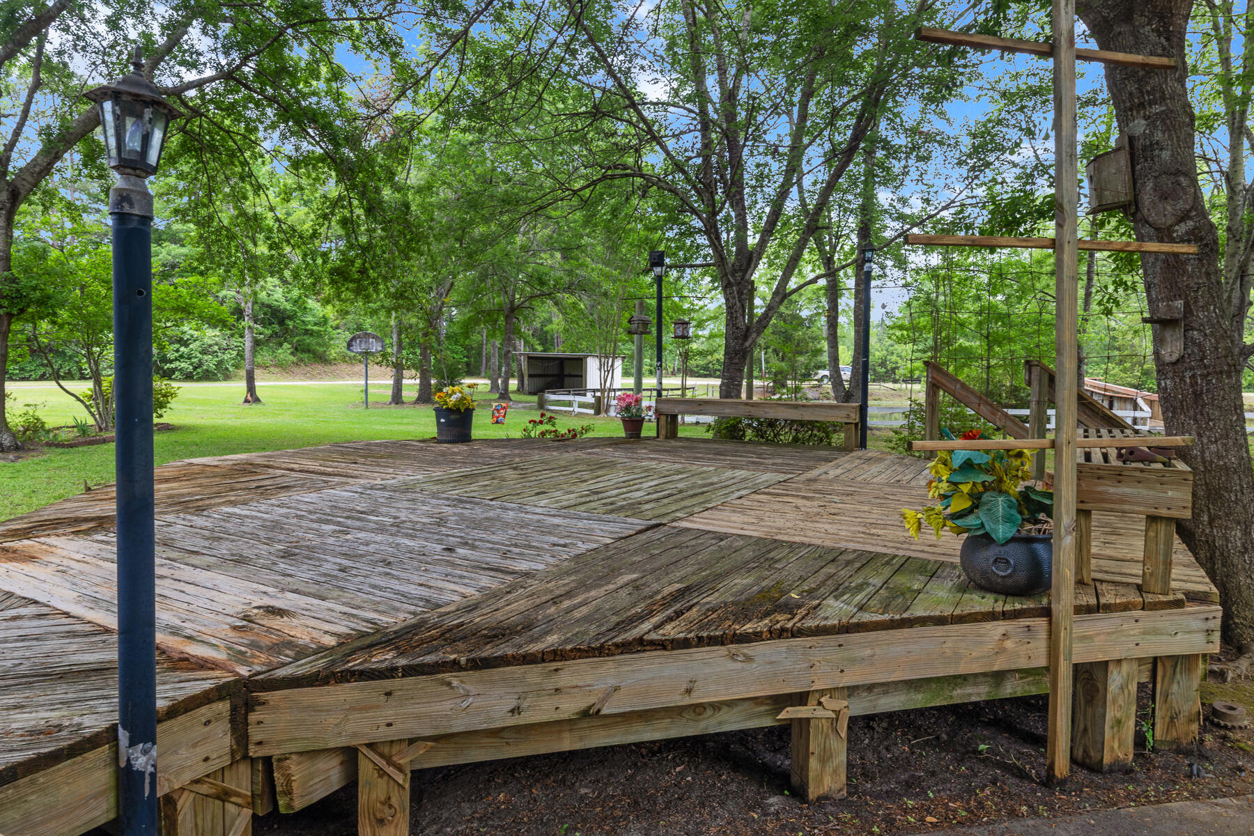 228 Dogwood Trail