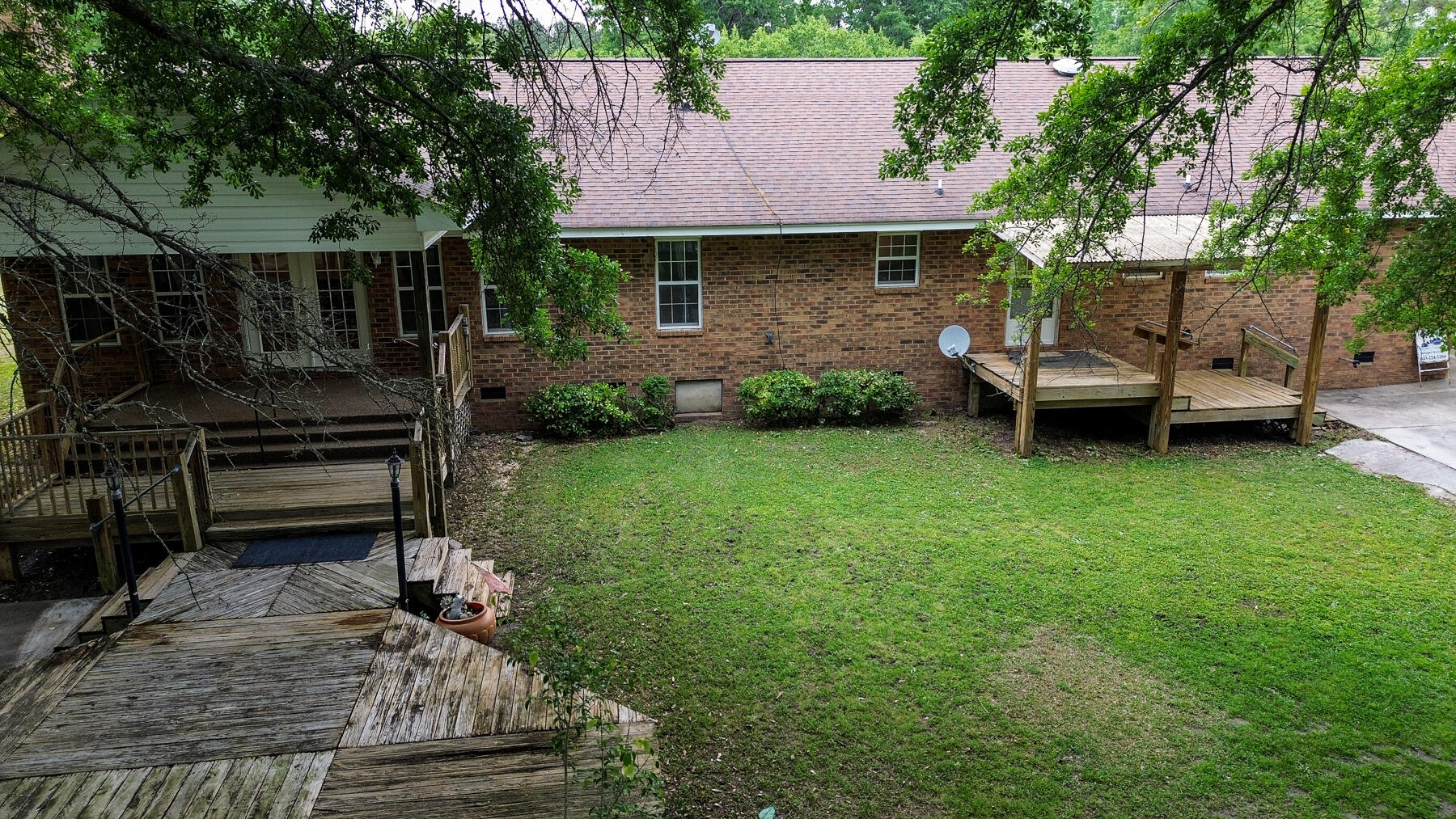 228 Dogwood Trail
