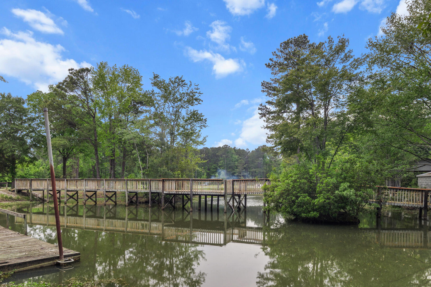 228 Dogwood Trail
