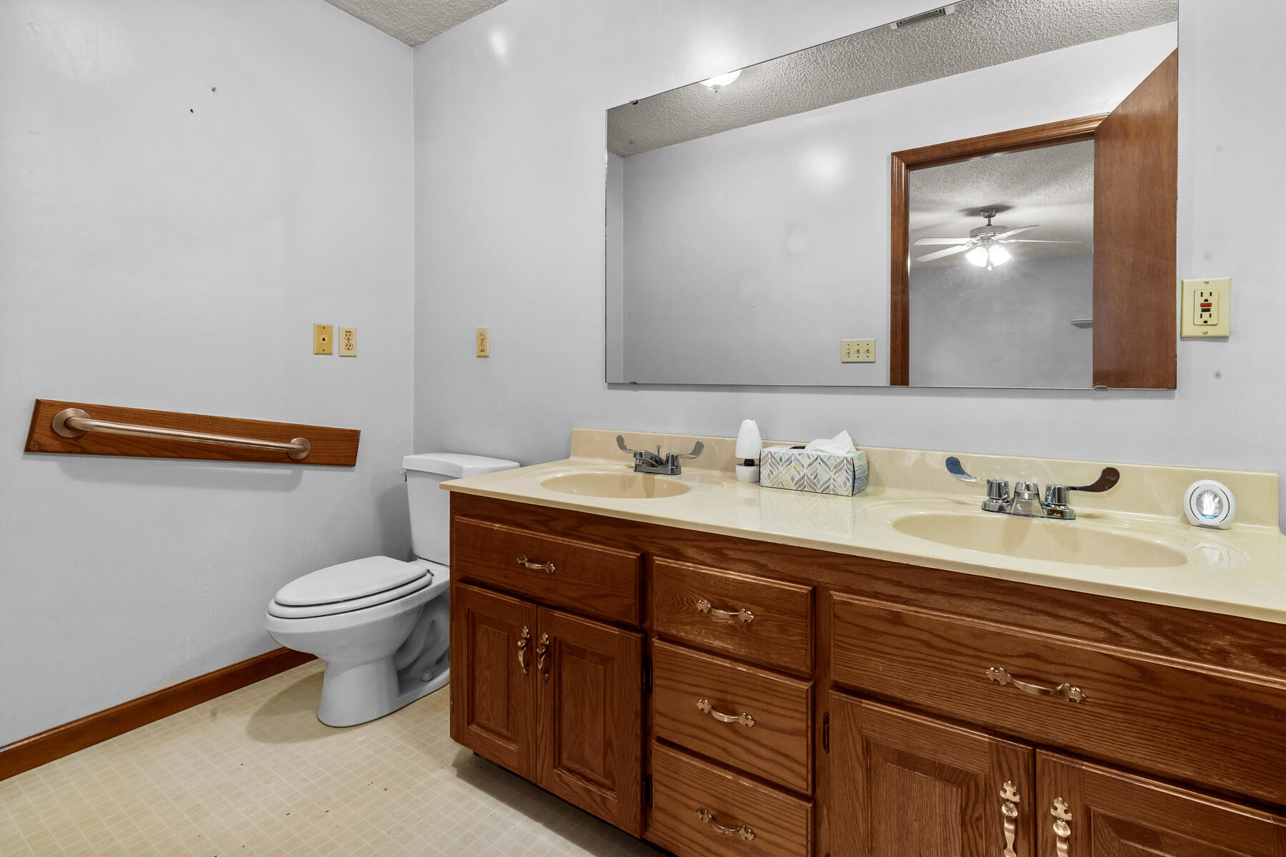 228 Dogwood Trail
