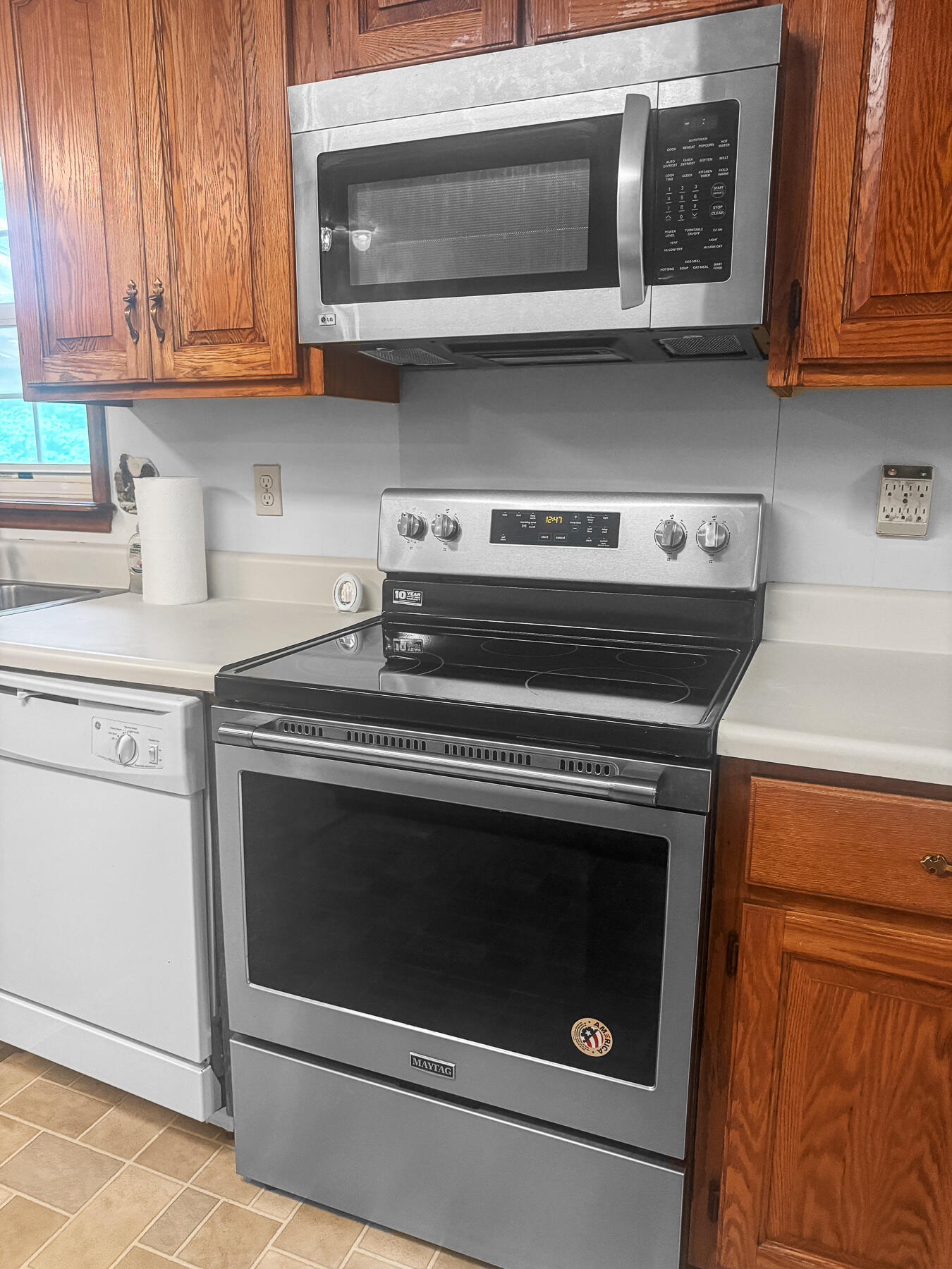 228 Dogwood Trail
