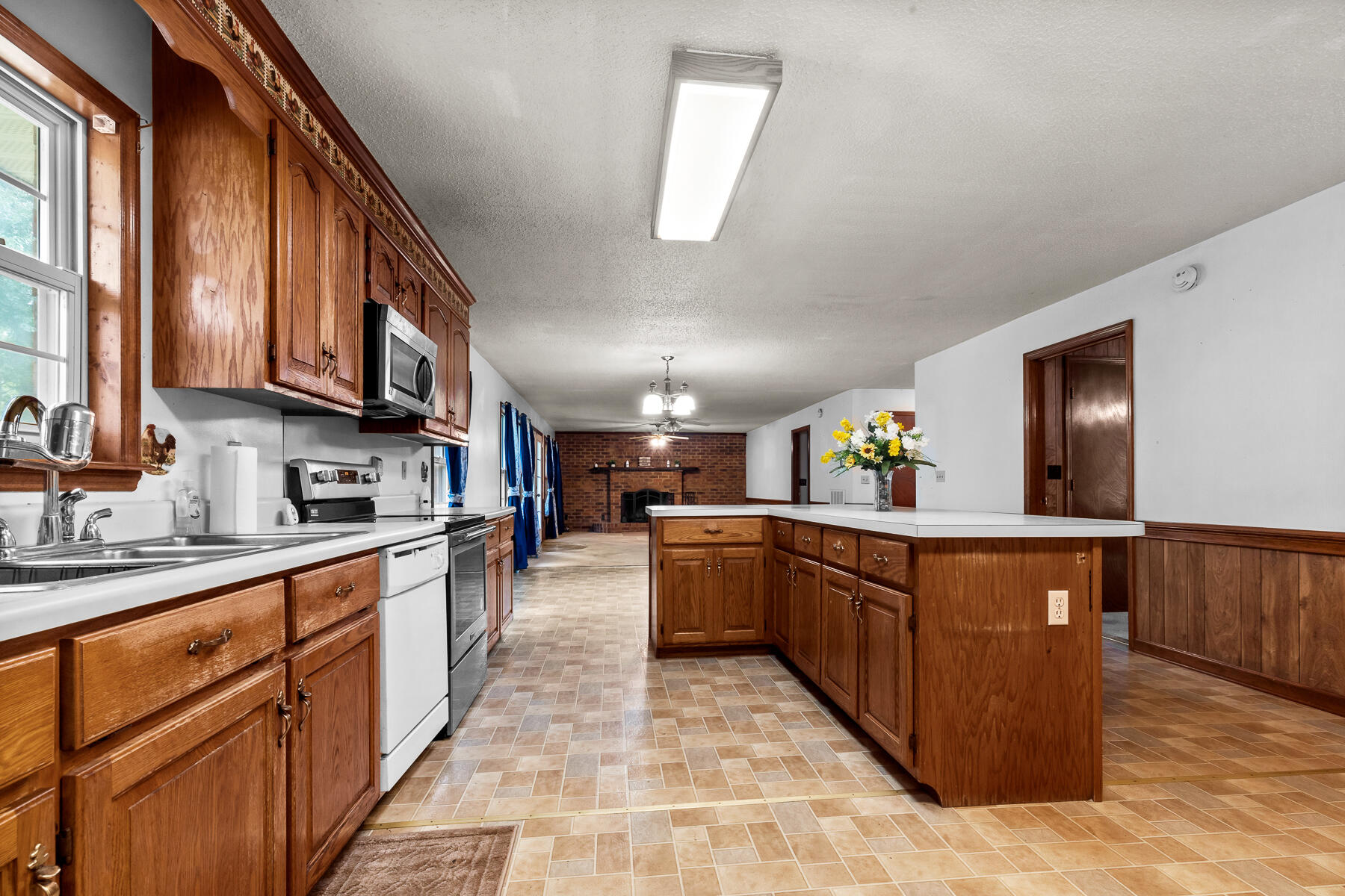 228 Dogwood Trail
