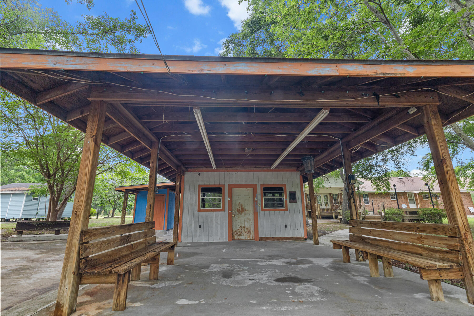 228 Dogwood Trail