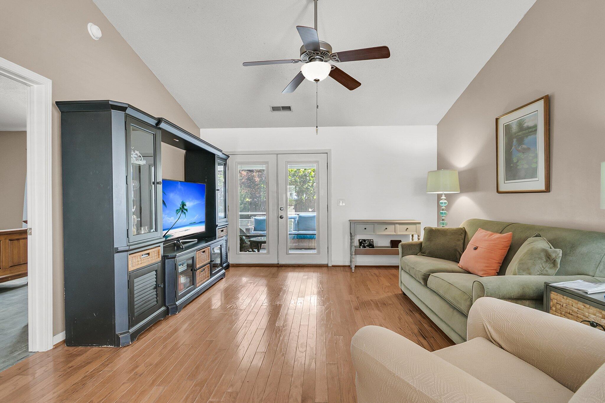 157 Townsend Way