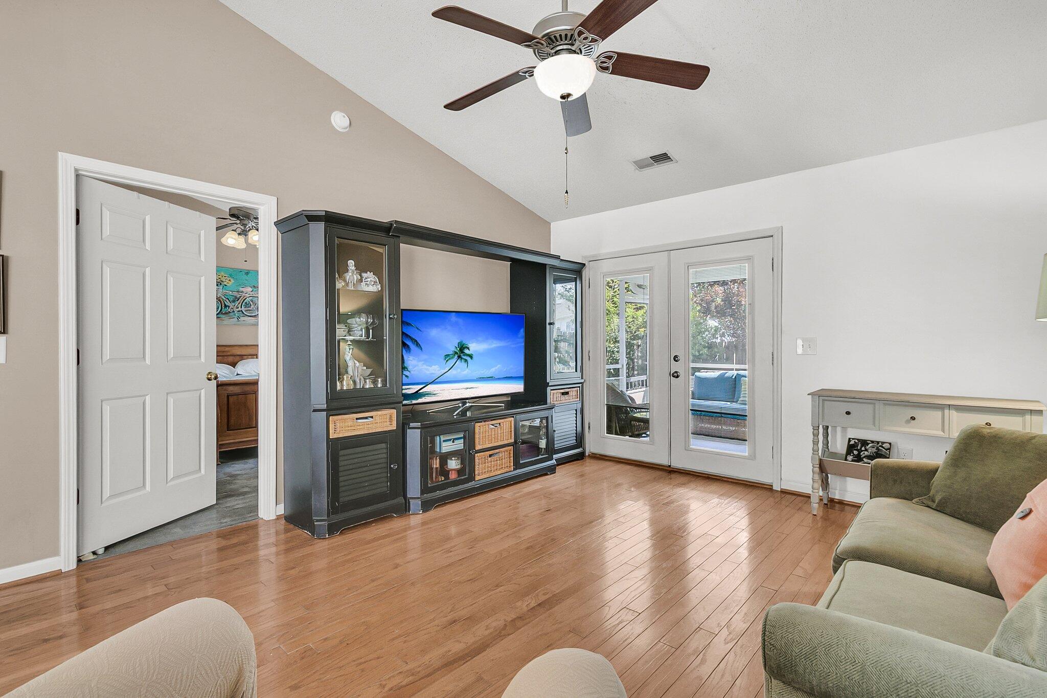 157 Townsend Way