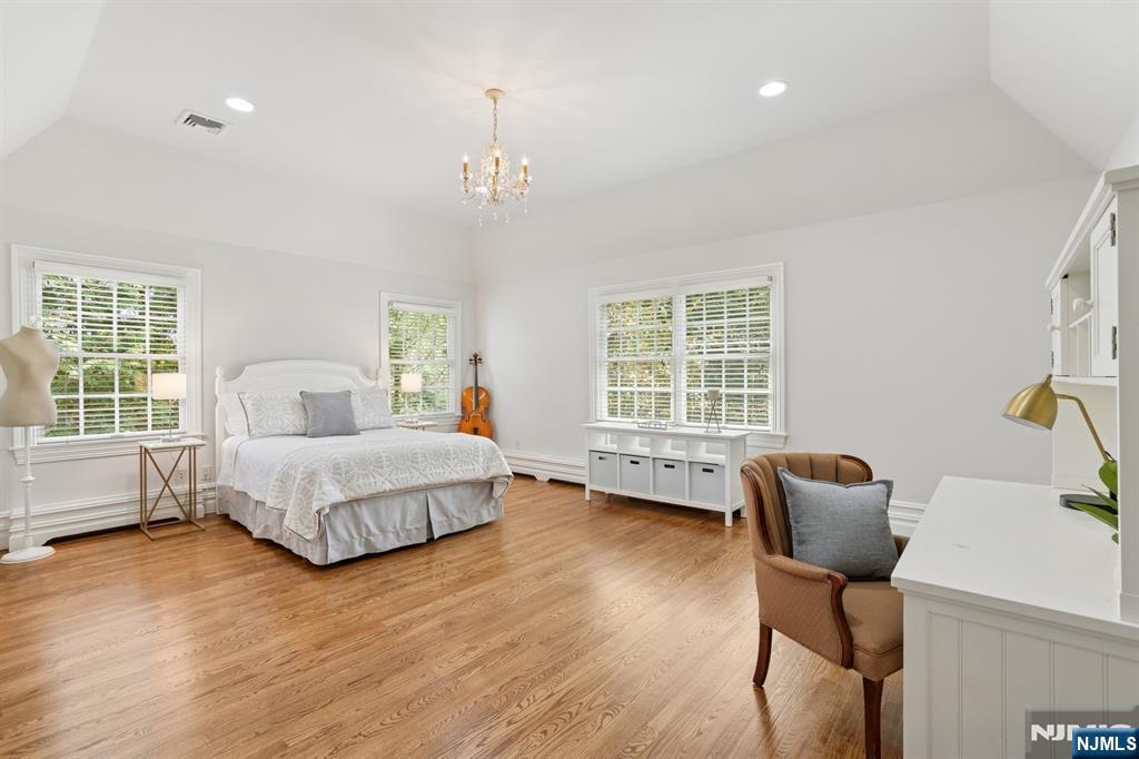 23 Fred Street