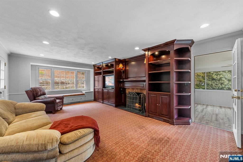 896 Olentangy Road
