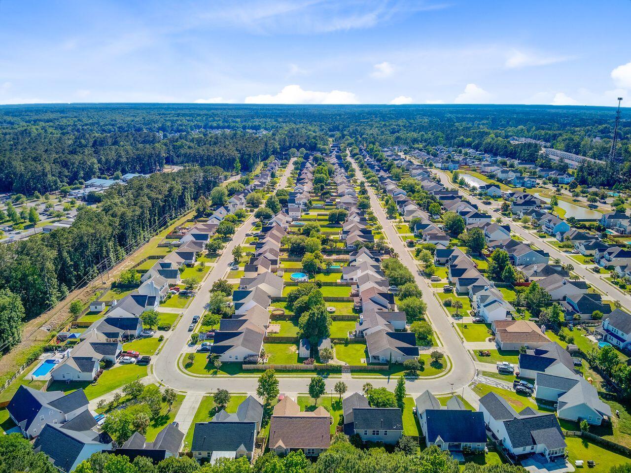 168 Cotillion Crescent