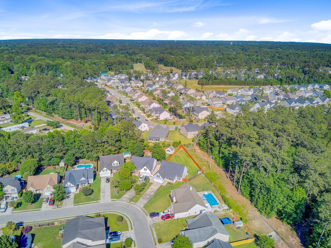 168 Cotillion Crescent