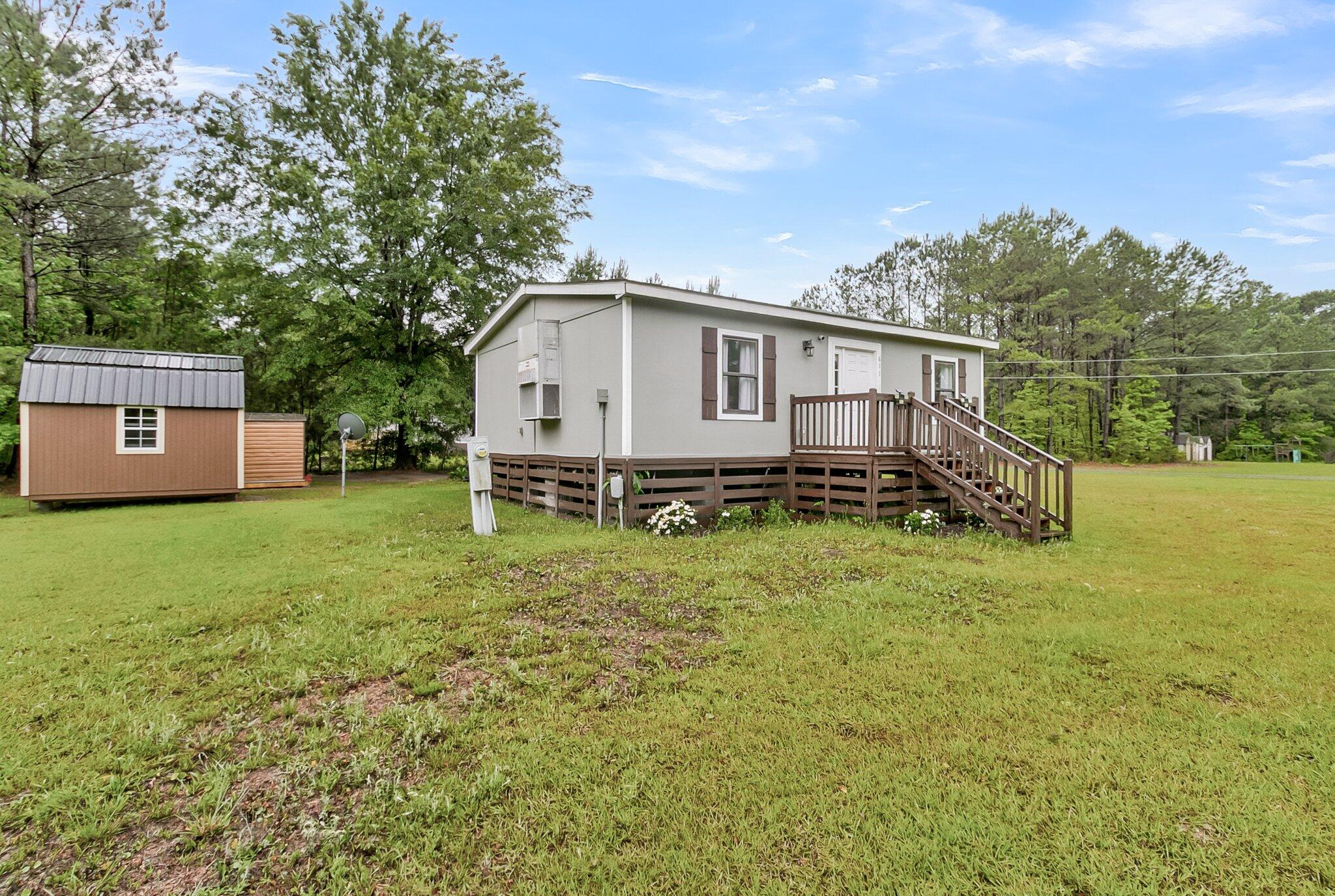 611 Murphy Bay Drive